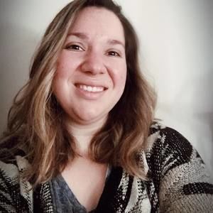 Meet your Posher, Caitlin